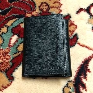 Perry Ellis wallet